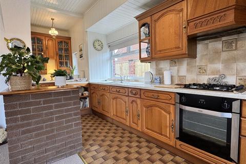 4 bedroom semi-detached house for sale, Leamington Road, Lytham St Annes