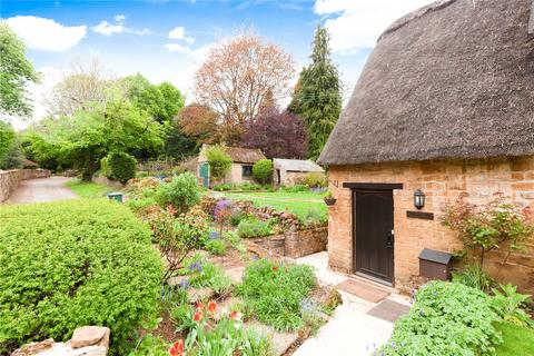 undefined, Dark Lane, Wroxton, Banbury, Oxfordshire, OX15