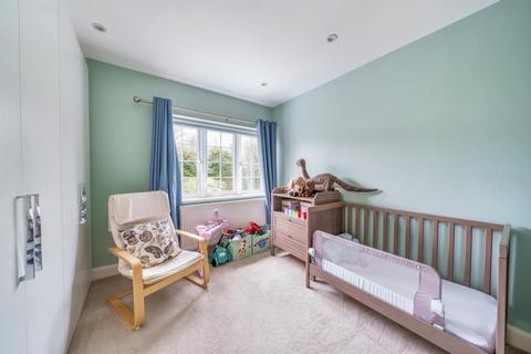 4 bedroom detached house for sale, Tillingbourne Gardens,  Finchley,  N3