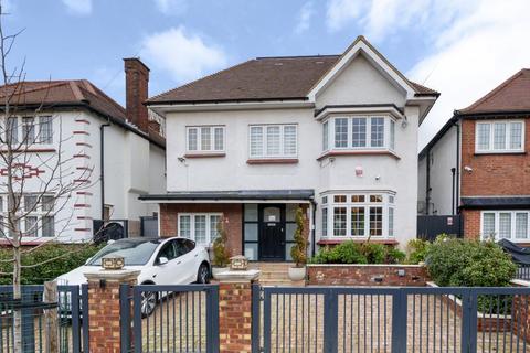 4 bedroom detached house for sale, Tillingbourne Gardens,  Finchley,  N3