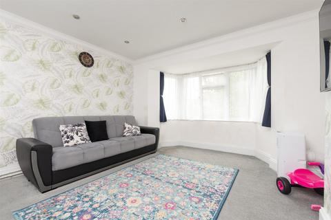 33 Wilberforce Way, Gravesend, DA12 5DG