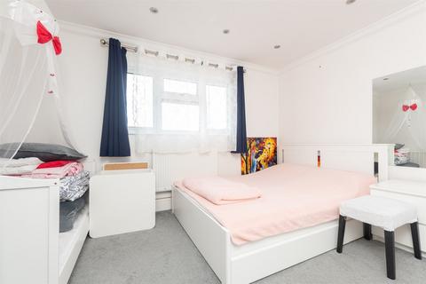 1 bedroom maisonette for sale, Wilberforce Way, Gravesend, Kent