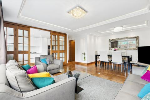 3 bedroom flat to rent, Durrels House, Warwick Gardens, London, W14