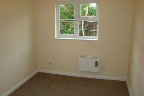 1 bedroom flat for sale, Abbotswood Way, Hayes, Middlesex, UB3 3PG