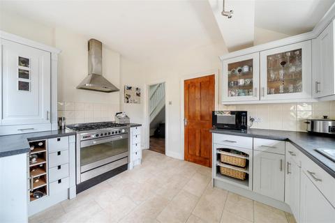 3 bedroom detached house for sale, Park Road North, Bedford