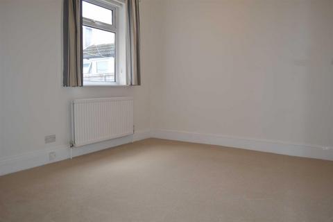 2 bedroom flat to rent, Audley Road, Hendon