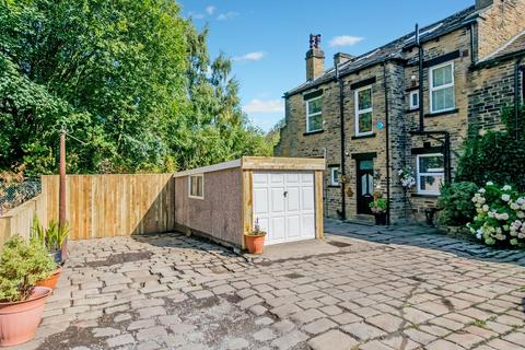 4 bedroom end of terrace house for sale, Moorview, Armley, Leeds