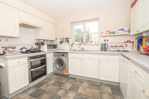 3 bedroom detached house for sale, Burgess Close, Minster, CT12