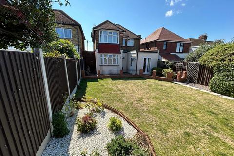 4 bedroom detached house for sale, Downs Road, Ramsgate CT11