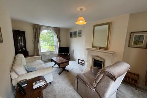 2 bedroom flat to rent, Thornberry, Market Square, Bampton