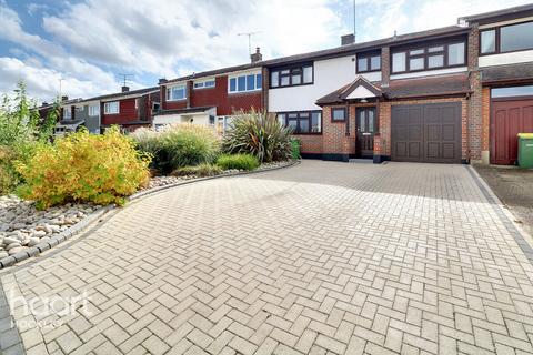 4 bedroom terraced house for sale, Sunnyfield Gardens, Hockley