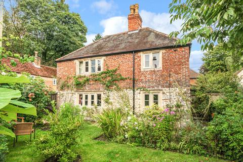 3 bedroom character property for sale, Bishopstrow, Bishopstrow, BA12