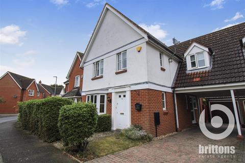 4 bedroom link detached house for sale, Blackthorn Road, South Wootton