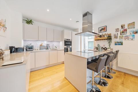 1 bedroom apartment for sale, West Parkside, London