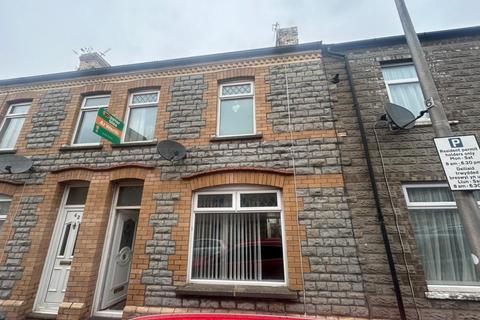 3 bedroom terraced house to rent, Merthyr Street, Barry