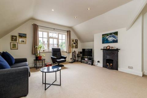 3 bedroom flat to rent, Ferncroft Avenue, Hampstead, London, NW3