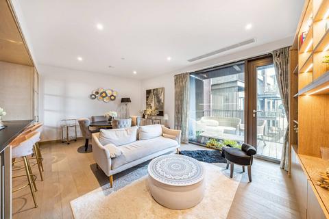 2 bedroom flat for sale, Legacy Building, Embassy Gardens, Nine Elms, London, SW11