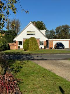 19 Cedar Drive, Attleborough, NR17 2EX
