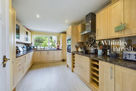 19 Cedar Drive, Attleborough, NR17 2EX