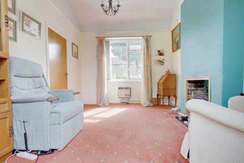 1 bedroom bungalow for sale, Flemming Crescent, Leigh-on-sea, SS9