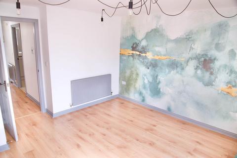 64 Hill View Drive, London, SE28 0LH