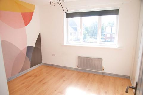 64 Hill View Drive, London, SE28 0LH
