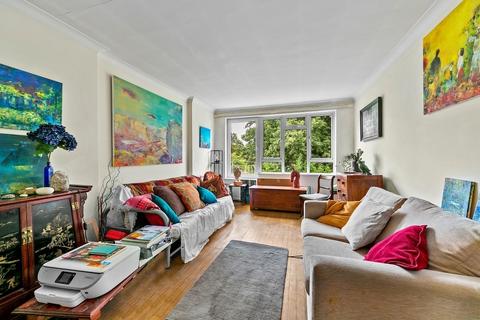 2 bedroom flat for sale, Royston Court, Lichfield Road, Kew, Richmond, Surrey TW9