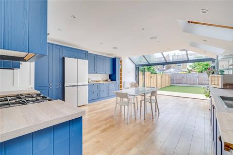 5 bedroom terraced house to rent, Queensmill Road, London, SW6