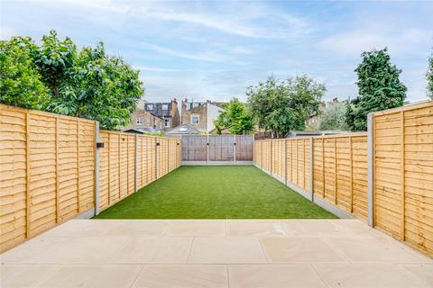5 bedroom terraced house to rent, Queensmill Road, London, SW6