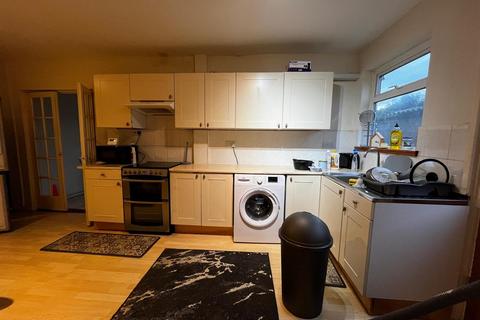 4 bedroom private hall to rent, Slaidburn Drive, Lancaster LA1