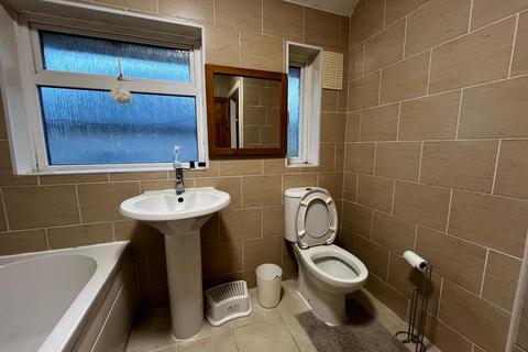 4 bedroom private hall to rent, Slaidburn Drive, Lancaster LA1