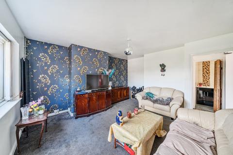 2 bedroom end of terrace house for sale, Glenthorpe Crescent, Leeds, LS9