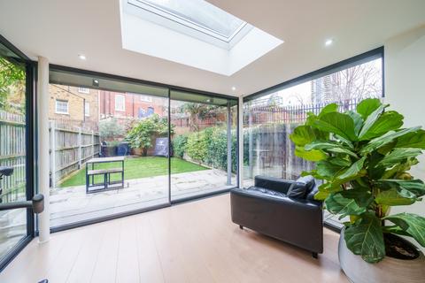 4 bedroom terraced house for sale, Polperro Mews, Sullivan Road, London