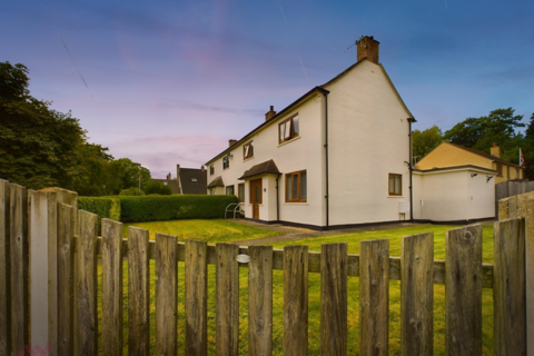 17 Faustin Hill, Wetheral, Carlisle, CA4 8JZ