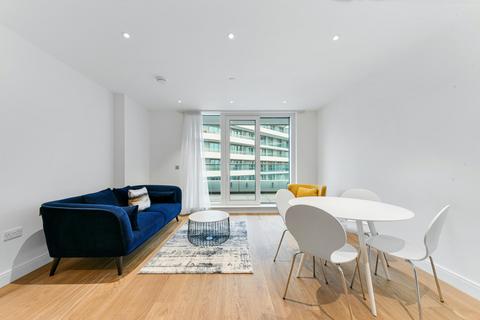 2 bedroom flat for sale, Altissima House, London, SW11