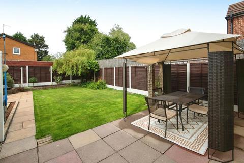 98 Arbury Hall Road, Shirley, Solihull, B90 4PZ