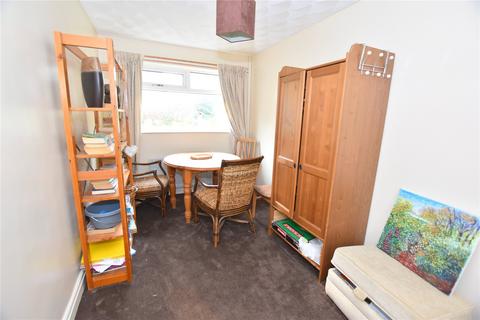 6 Broster Close, Wirral, CH46 6HW