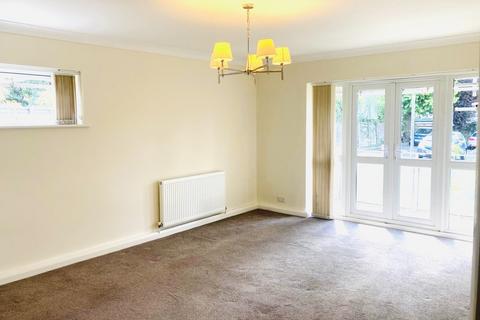 2 bedroom flat for sale, Bays Court, Hale Lane, Edgware HA8