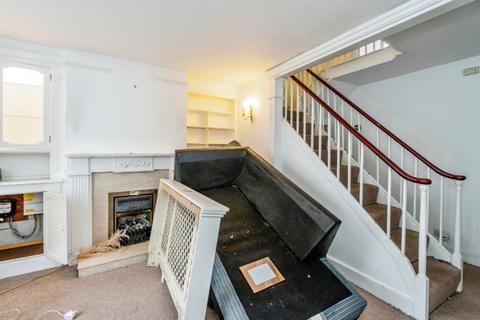 2 bedroom terraced house for sale, Northgate, Chichester, West Sussex