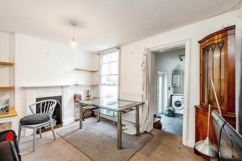 2 bedroom terraced house for sale, Northgate, Chichester, West Sussex