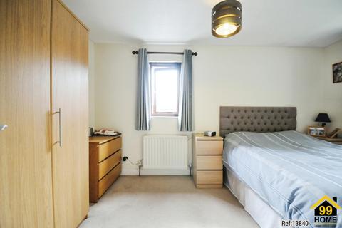 37 Mercers Row, St Albans, AL1 2QT