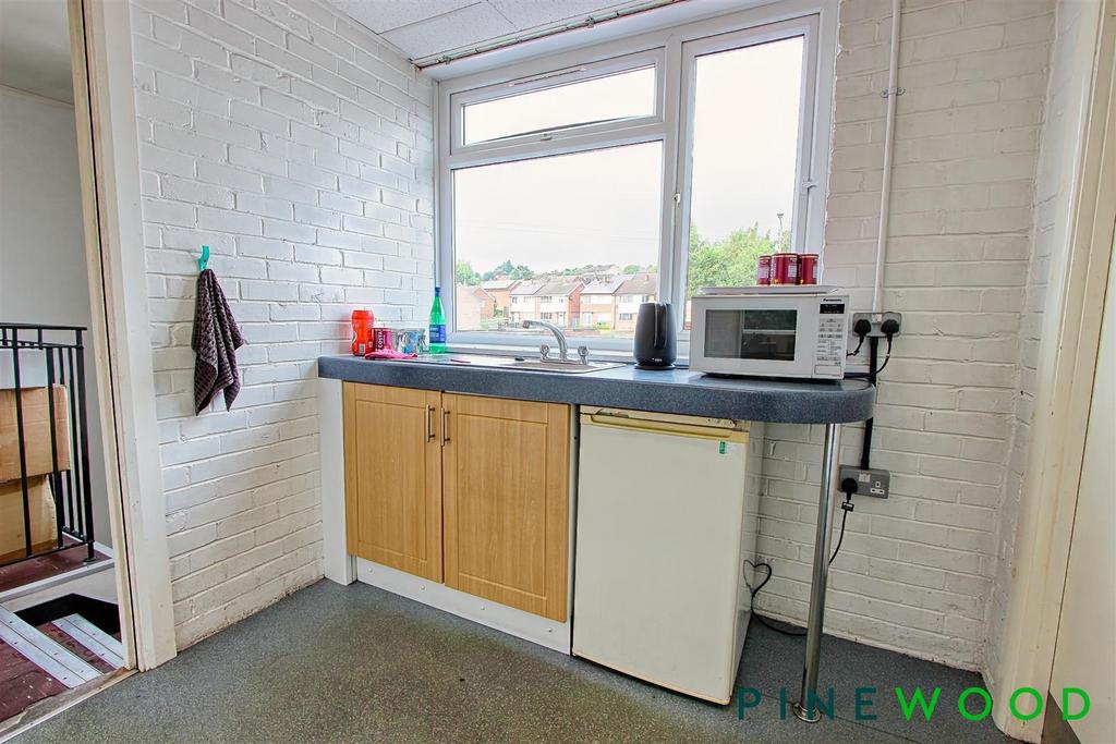 Kitchen area 1 st floor