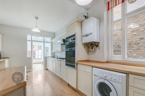 5 bedroom house for sale, Clonmore Street, London