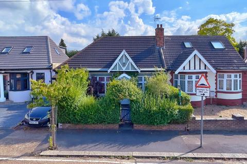 3 bedroom semi-detached bungalow for sale, Adelaide Gardens, Chadwell Heath, RM6