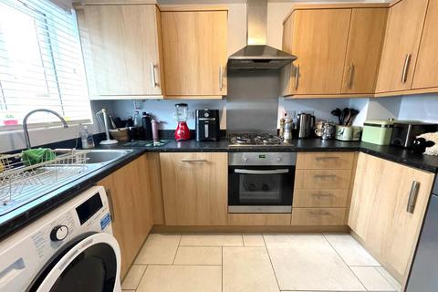 42 Fowen Close, Street, BA16 0FY