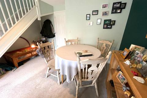 42 Fowen Close, Street, BA16 0FY