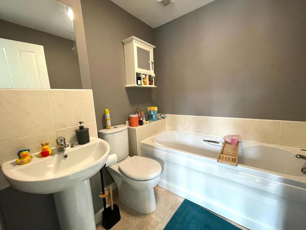Bathroom.JPG