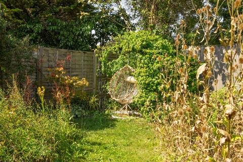1 Brudenell, Windsor, SL4 4UR