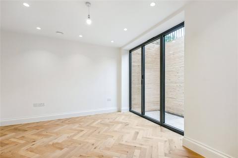 4 bedroom detached house for sale, Darley Road, SW11