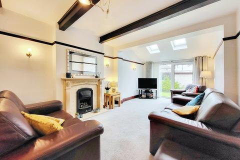 4 bedroom semi-detached house for sale, Stockport Road, Timperley, Altrincham, WA15